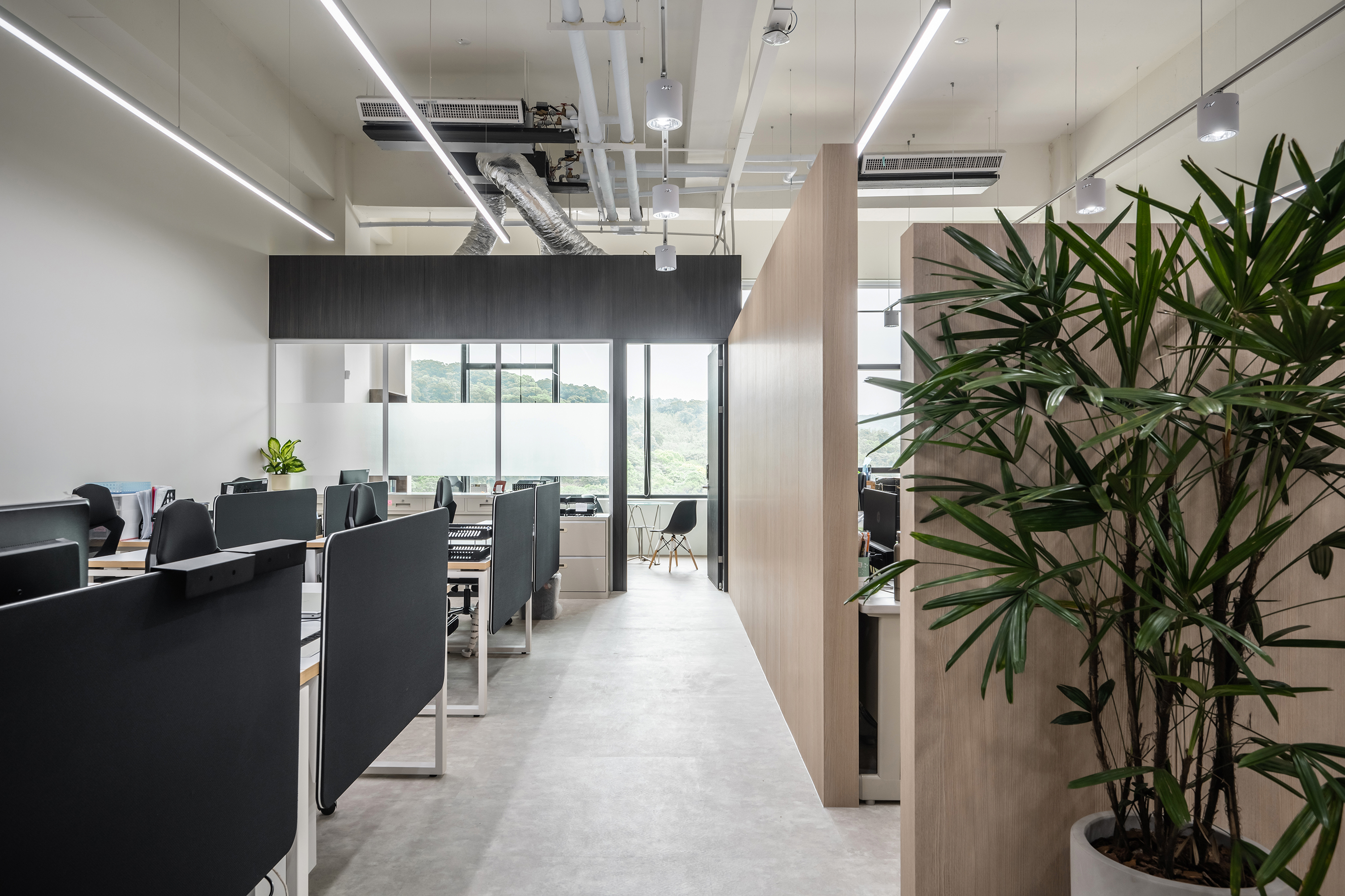 Arestech office